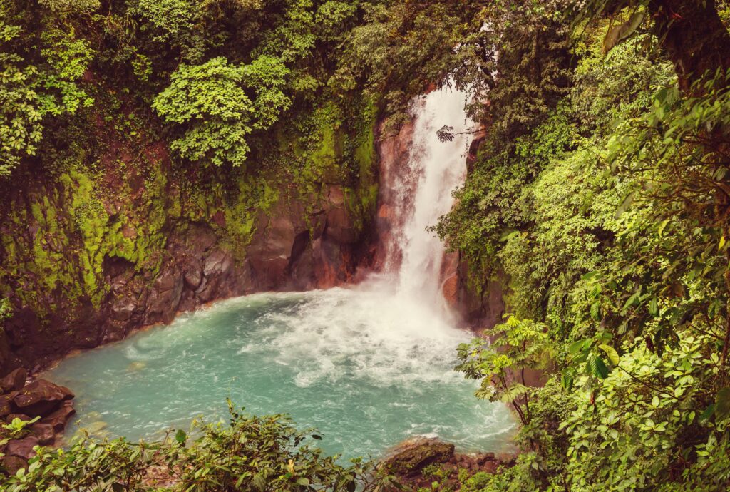 ecoturismo en Costa Rica: Río Celeste