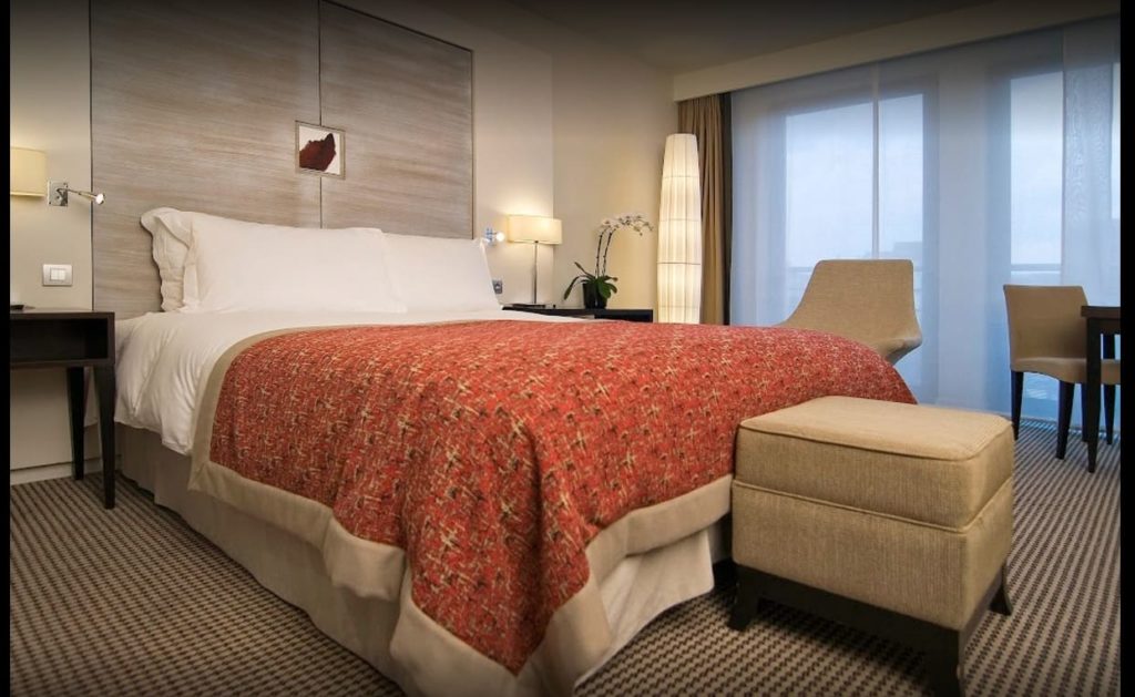 Los maravillosos hoteles de Bruselas: Dormitorio de hotel en Bruselas