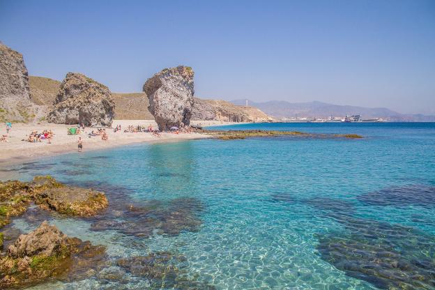 Top Playas más bonitas de España: Playa de los muertos